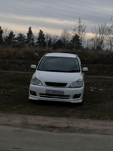 Toyota: Toyota Ipsum: 2004 г., 2.4 л, Автомат, Газ, Минивэн