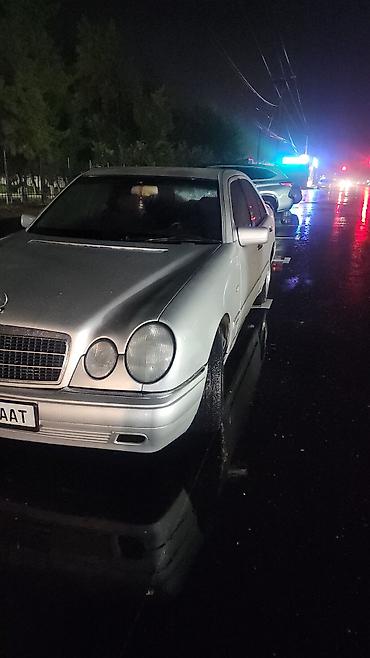 Продажа авто: Mercedes-Benz E-Class: 1995 г., 2 л, Механика, Бензин — 5