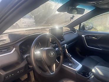 Toyota: Toyota RAV4: 2022 г., 2.5 л, Гибрид, Кроссовер — 6