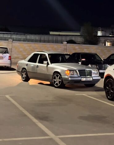 купить мерседес спринтер в европе: Mercedes-Benz E-Class: 1994 г., 3.2 л, Механика, Бензин, Седан
