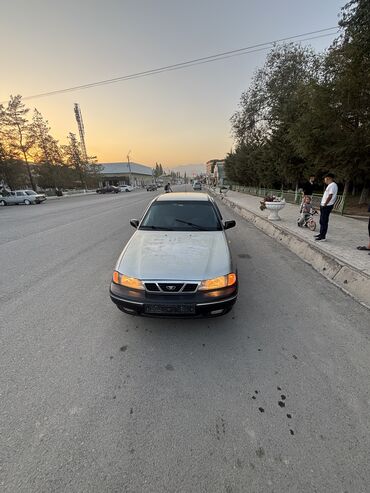 чехлы на ми: Daewoo Nexia: 2008 г., 1.5 л, Механика, Бензин, Седан