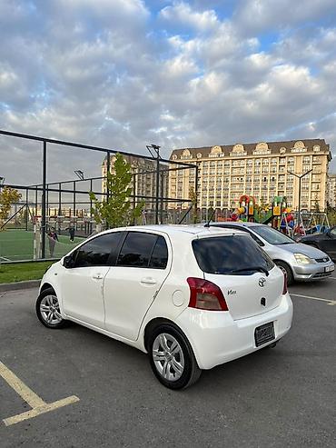 крузак 200 рестайлинг: Toyota Vitz: 2006 г., 1.3 л, Автомат, Бензин, Хэтчбэк — 10