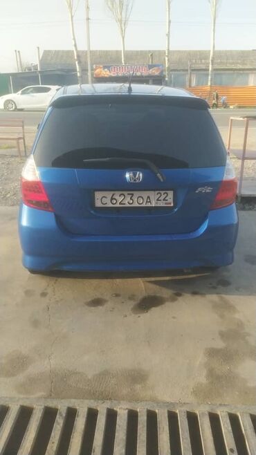 девятка авто: Honda Fit: 2004 г., 1.3 л, Вариатор, Бензин, Хэтчбэк