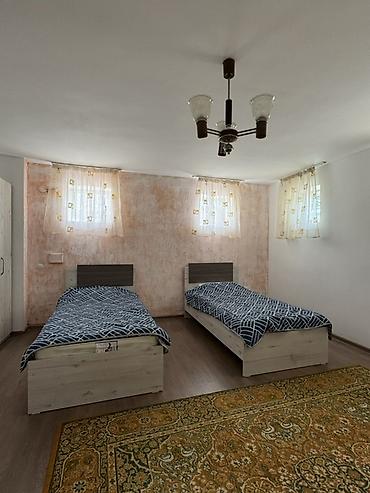 Продажа коттеджей и домов: Продаётся двухэтажный коттедж с мансардой в ЦО «Кесар» (город — 19