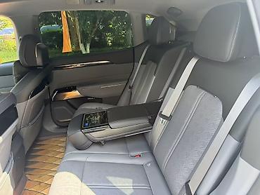 geely geometry c: Zeekr 7X: | 2025 г. Кроссовер — 2