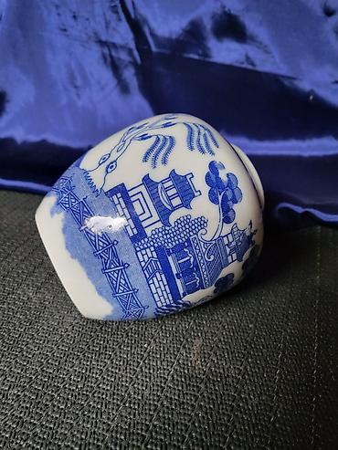 Vaze i saksije: Vaza nova Blue Willow,porcelanska 1950g+. Porcelanska nova,holandska — 10