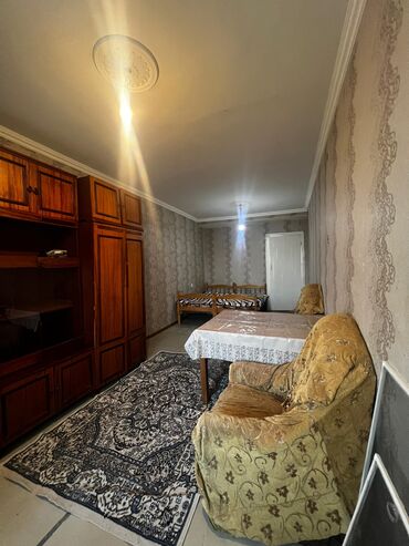 kiraye evler qubada ayliq: Hezi aslanovda 7/4 mertebesinde 1 otaqli ev 300 azn 0514857446
