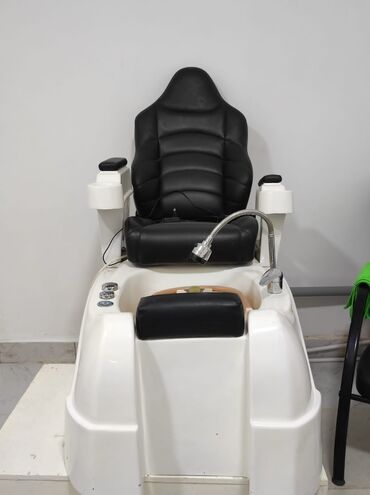 salon kreslolari: Кресло для педикюра