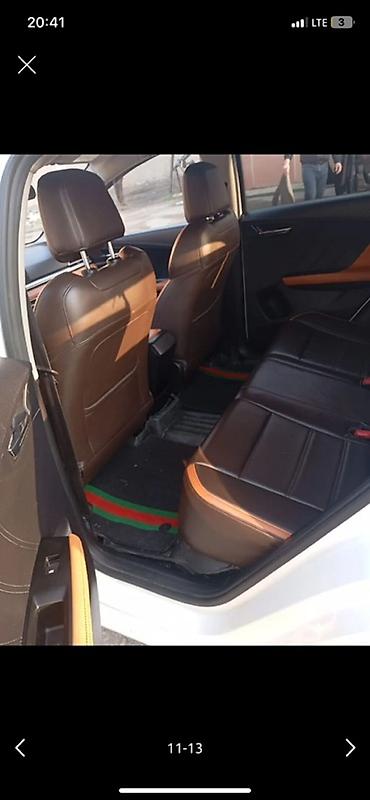 BYD: BYD E2: 2022 г., Автомат, Электромобиль, Кроссовер — 5