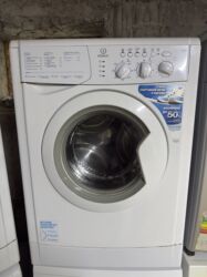 пасуда мойкага жумуш керек: Стиральная машина Indesit, Б/у, Автомат, До 5 кг, Компактная