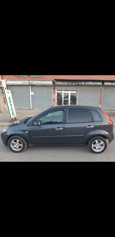 mercedes rolu satilir: Ford Fiesta: 1.4 l | 2008 il 260000 km Hetçbek