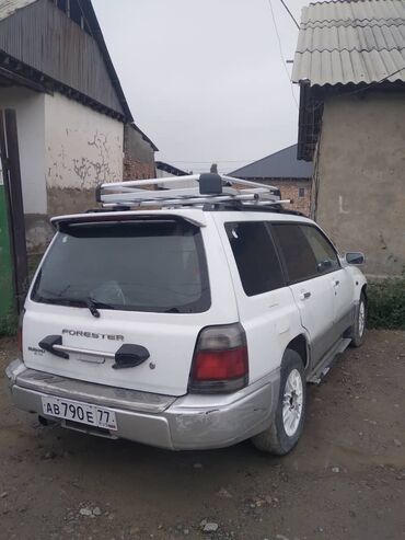 нарын нива: Subaru Forester: 2000 г., 2 л, Автомат, Бензин