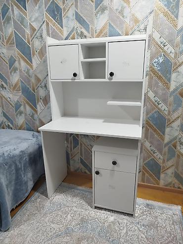 stol sekilleri: Düz masa, Stulsuz, Polkalı, Siyirməli, Rusiya, Mat laminat — 2