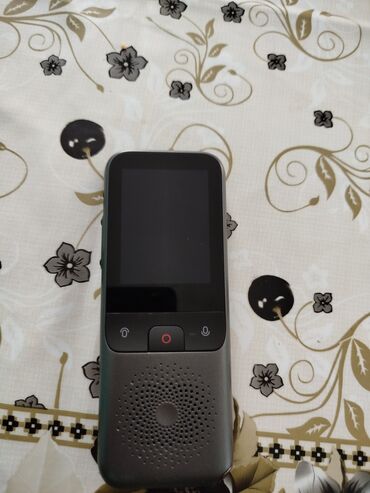 Maqnitofonlar: Çox funksiyalı Smart tərcümə. Sensorlu. Sensor ekranlı, cib ölçülü