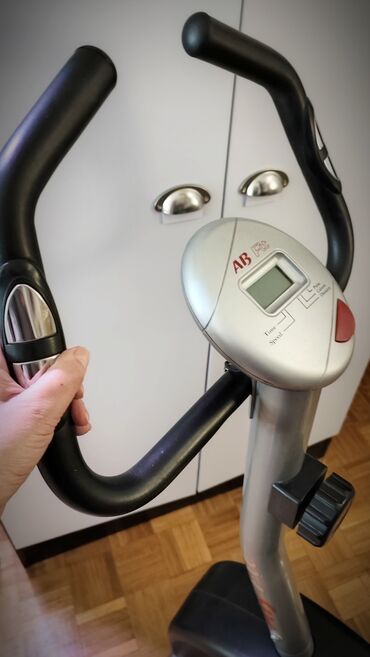 Sobni bicikli: Sobni bicikl AB Fit – kompaktni kardio trenažer za kućni trening za — 5