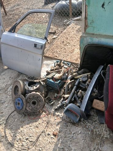 фольксваген поло новый кузов: VAZ üçün ehtiyat hissələri və kuzov detalları - Gümüş rəngli ön və