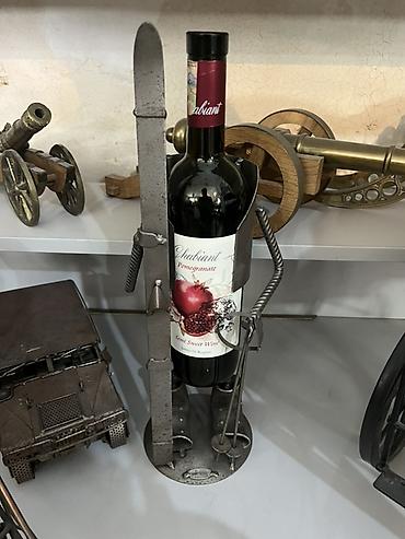 Qab-qacaq və mətbəx ləvazimatları: Dekorativ metal şərab butulkası dayaqları və aksesuarları(Qiymətlər — 6