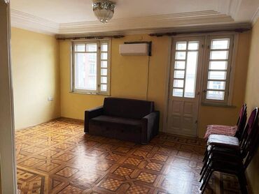 Uzunmüddətli kirayə mənzillər: Rəşid Behbudov küçəsində 5 mərtəbəli binanın 4 cü mərtəbəsi ümumi — 4