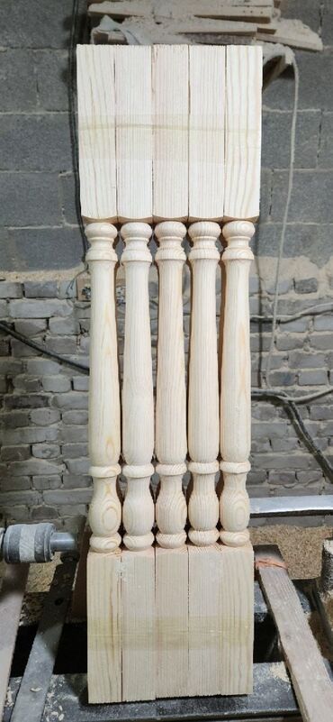 мебель под старину из массива сосны: Сосна тумбы. 900сом Балясын160 сом оптом