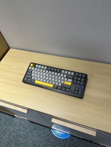 ajazz ak820 pro бишкек: Клавиатура, Ajazz, Механикалык, Bluetooth, Зымдуу туташтыруу
