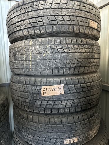 Шины: Шины 215 / 70 / R 16, Зима, Б/у, Комплект, Легковые, Япония, Dunlop