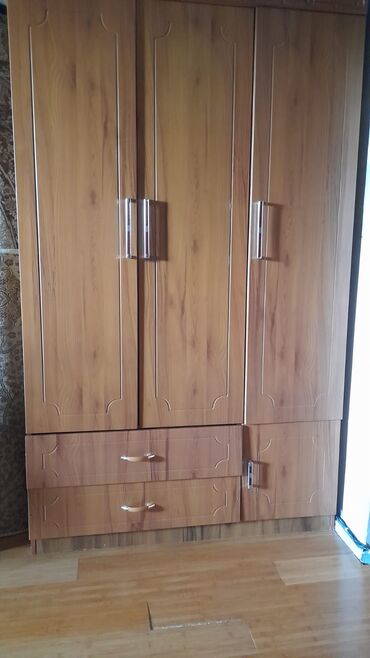 Açılan, 3 qapılı Düz dolab, Şifonyer