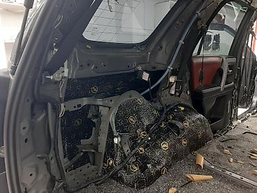 Изоляционные работы: Профессиональная шумо- и виброизоляция автомобиля под ключ Что делаем — 18