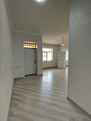 Həyət evləri və villaların satışı: Binəqədi qəs. 4 otaqlı, 120 kv. m, Yeni təmirli -da lalafo.az — 11 Həyət evləri və villaların satışı: Binəqədi qəs. 4 otaqlı, 120 kv. m, Yeni təmirli — 11