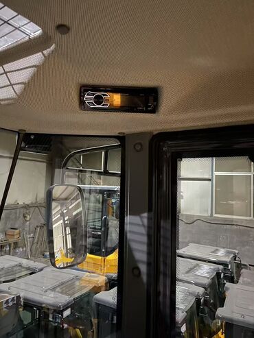 Погрузчики: Погрузчик, 2024 г., Колесный, Ковшовый — 9