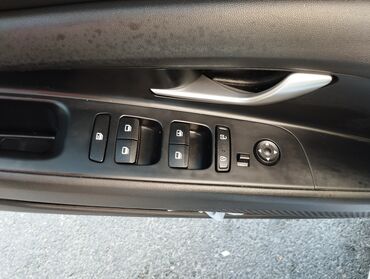 Hyundai: Hyundai Elantra: 2 l | 2022 il Sedan — 12