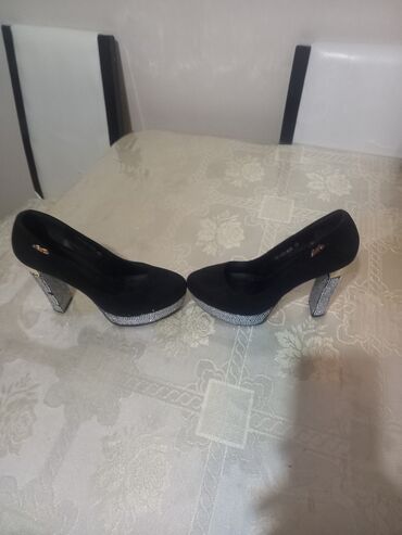 Çantalar: Çiyin çantası — 82