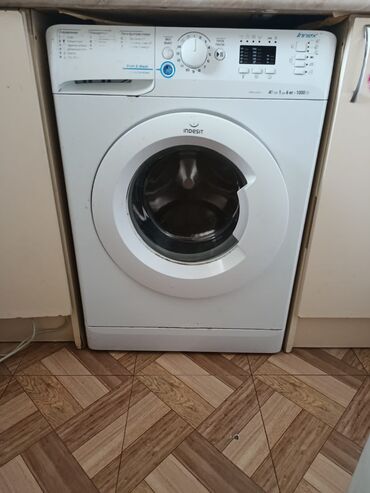 Otaq qapıları: Paltaryuyan maşın LG, 7 kq