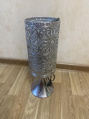 İşıqlandırma: Metall dekorativ masa lampası - Material: parlaq metal korpus — 1
