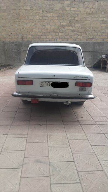 qezali masin: VAZ (LADA) 2111: 1.5 l | 1983 il | 35000 km Sedan