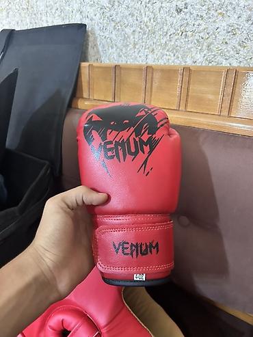 tikis aparati: Məhsul: Boks/MMA qoruyucu dəsti Tərkibi: - Adidas baş qoruyucusu – — 6
