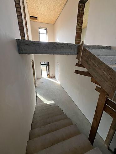 Продажа коттеджей и домов: •ID05 Продается Дом с участком •Район: Алтын Ордо •Тип дома: Дом — 9