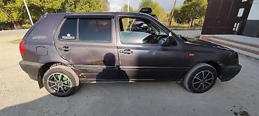 гольф 34: Volkswagen Golf: 1993 г., 1.6 л, Механика, Бензин, Хэтчбэк — 4