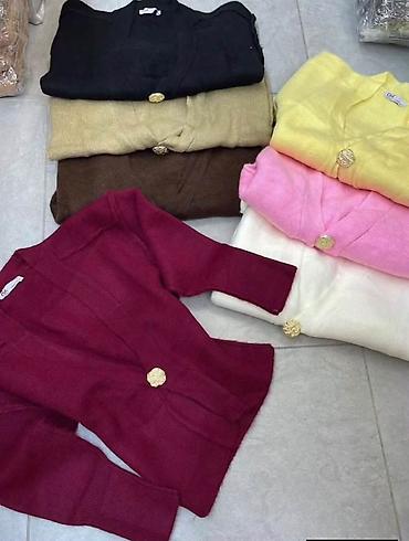 royal cat jakne prodaja beograd: Dzemper
Uvoz Turska
Pamučna trikotaža
Cena : 2.600 dinara 👜🌀🌀 — 3
