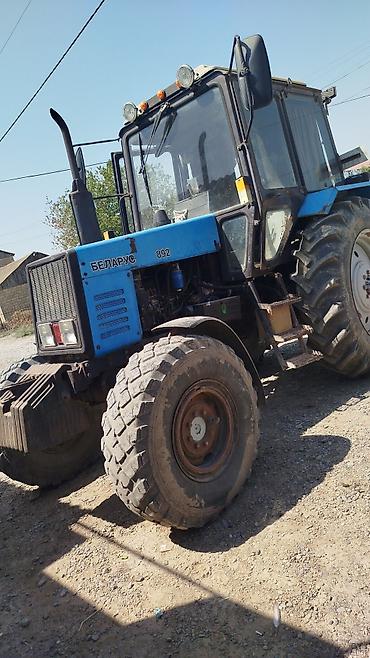 car buy: Belarus 892 traktor - Model: Belarus 892 (etiket üzərində “БЕЛАРУС — 2
