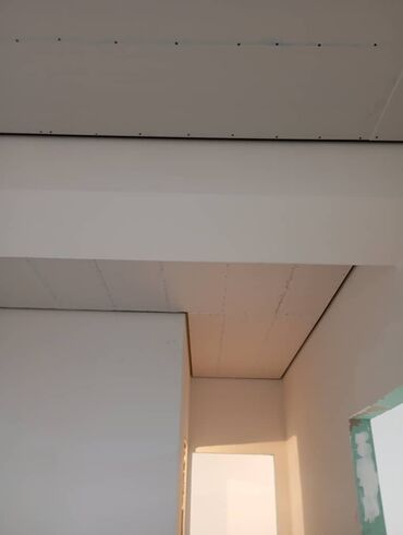 Штукатурка, шпаклевка: Штукатурка потолков, Шпаклевка стен, Шпаклевка потолков | Венецианская, Мокрый шелк, Кварц песок Больше 6 лет опыта — 8