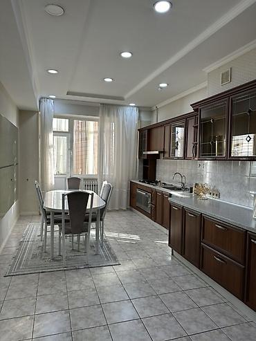 Долгосрочная аренда квартир: 4 комнаты, Собственник — 29