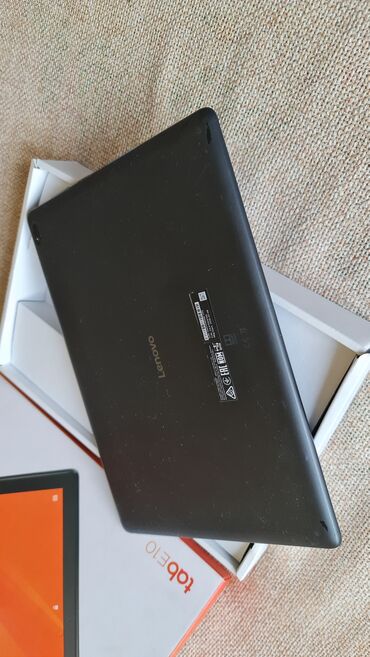 Tableti: Lenovo Tab E10 tablet uređaji Lenovo Tab E10 (dva komada na slikama) — 8