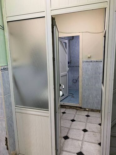 Kommersiya daşınmaz əmlakının satışı: Sumqayıt şəhəri 3cü mkrda Avyakassa və ƏLİ94 marketin yaxınlığında — 25