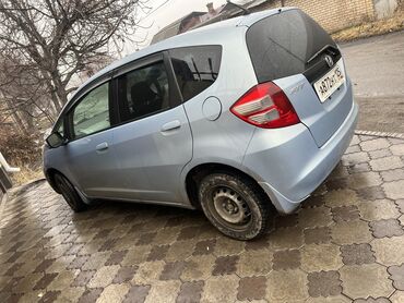 Honda: Honda Fit: 2008 г., 1.3 л, Вариатор, Бензин