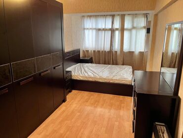 Uzunmüddətli kirayə mənzillər: Yasamal rayonu, Nərimanov Heykəlinin yanında, 9 mərtəbəli binanın 3-cü — 8