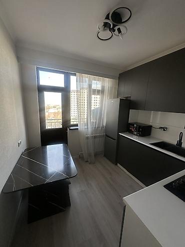 гостиница 10 мкр: 1 комната, 40 м², Индивидуалка, 6 этаж, Дизайнерский ремонт — 3