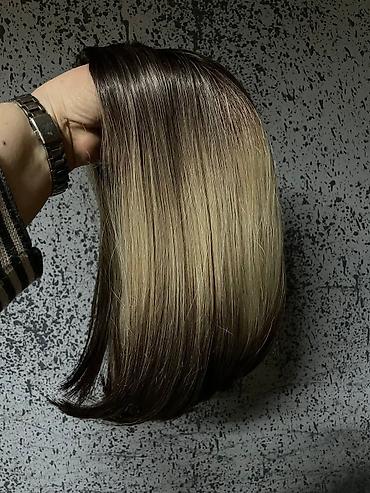 Perike i klipse: Perike – 3400 din - Moderne ženske perike u više stilova i dužina — 12