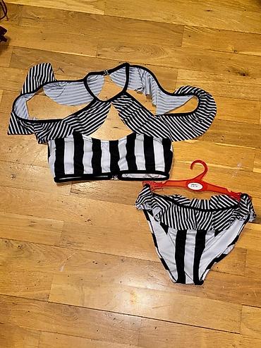 bustqalter: Qara-ağ zolaqlı üçhissəli qadın çimərlik dəsti - Üst: Zolaqlı bandeau — 1