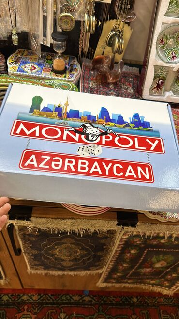 Uşaqlar üçün digər mallar: Монополия Азербайджан
Monopoly Azerbaycan