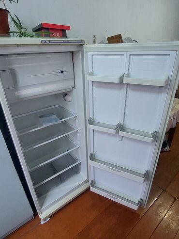 Холодильники: Холодильник Atlant, Б/у, Однокамерный, De frost (капельный), 60 * 150 * 40